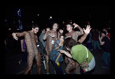 If you can't see the photos, click DISPLAY IMAGES.