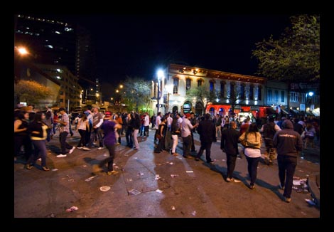 If you can't see the photos, click DISPLAY IMAGES.