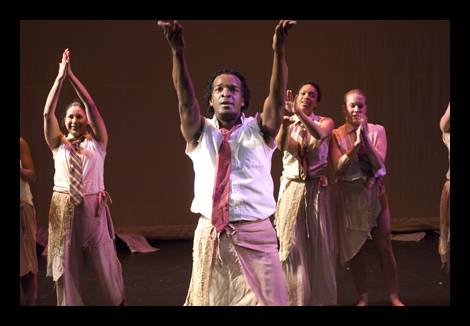 If you can't see the photos, click DISPLAY IMAGES.