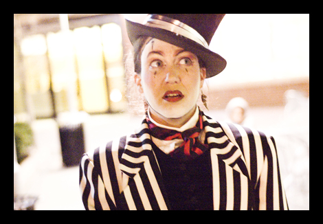 If you can't see the photos, click DISPLAY IMAGES.