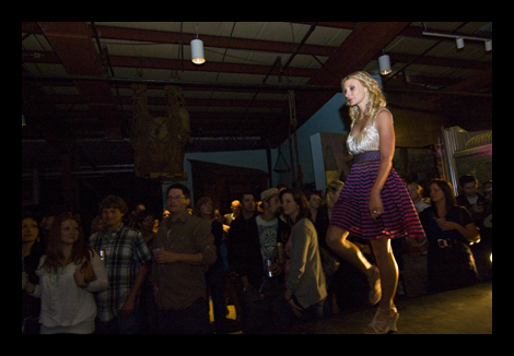 If you can't see the photos, click DISPLAY IMAGES.