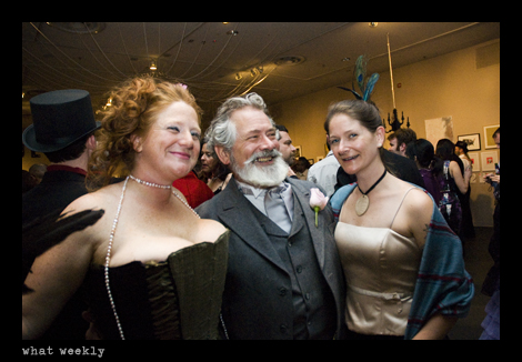 If you can't see the photos, click DISPLAY IMAGES.