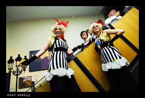 If you can't see the photos, click DISPLAY IMAGES.