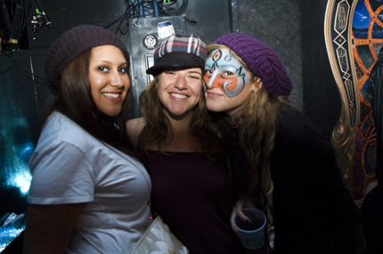 If you can't see the photos, click DISPLAY IMAGES.