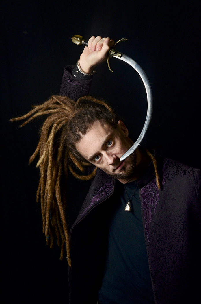 Swordswallower_Dai_Andrews_3