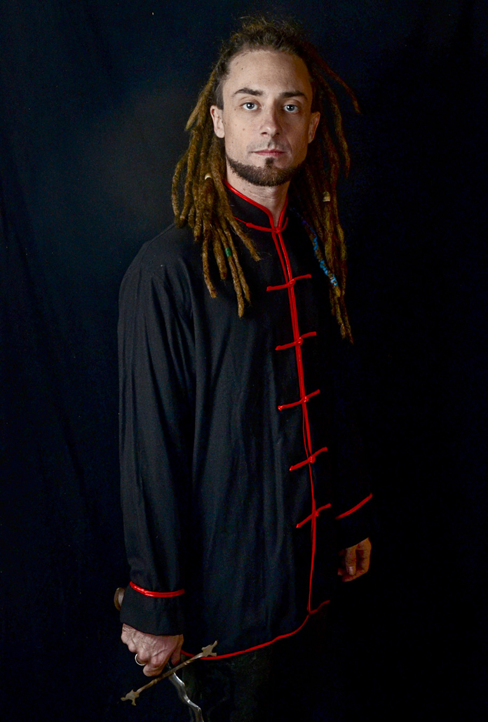 Swordswallower_Dai_Andrews_6