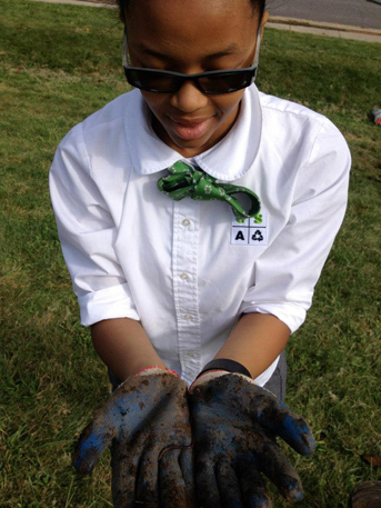 GSA - Farm - Dirt hands