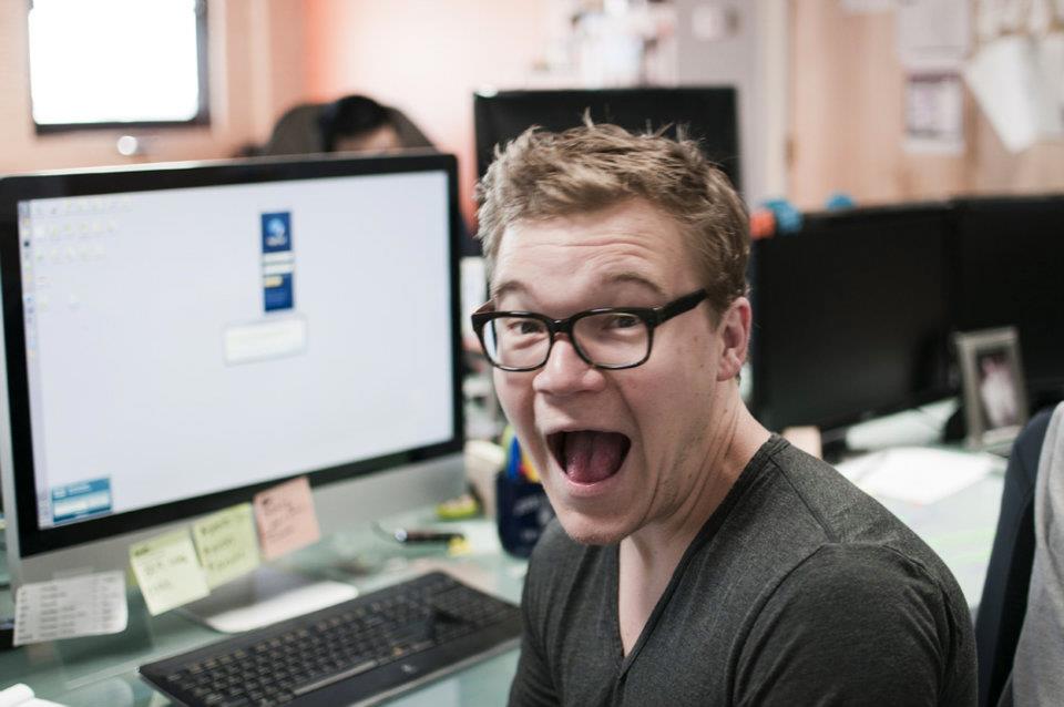 525681_340068532708186_1885142926_n